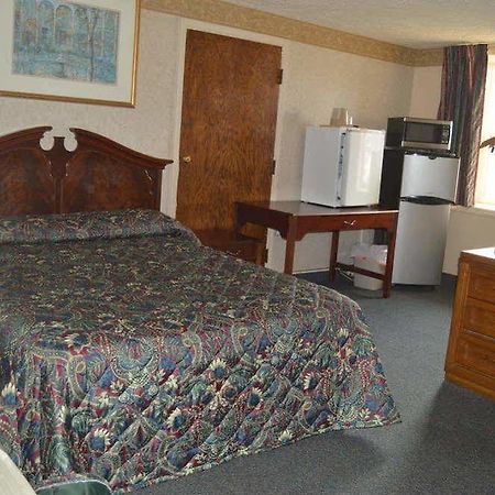 Budget Inn Of Tazewell County Pounding Mill Exteriör bild