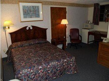 Budget Inn Of Tazewell County Pounding Mill Exteriör bild